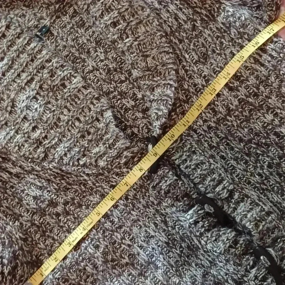 🍭🏍very soft cardigan with cute buttons - Picture 8 of 10